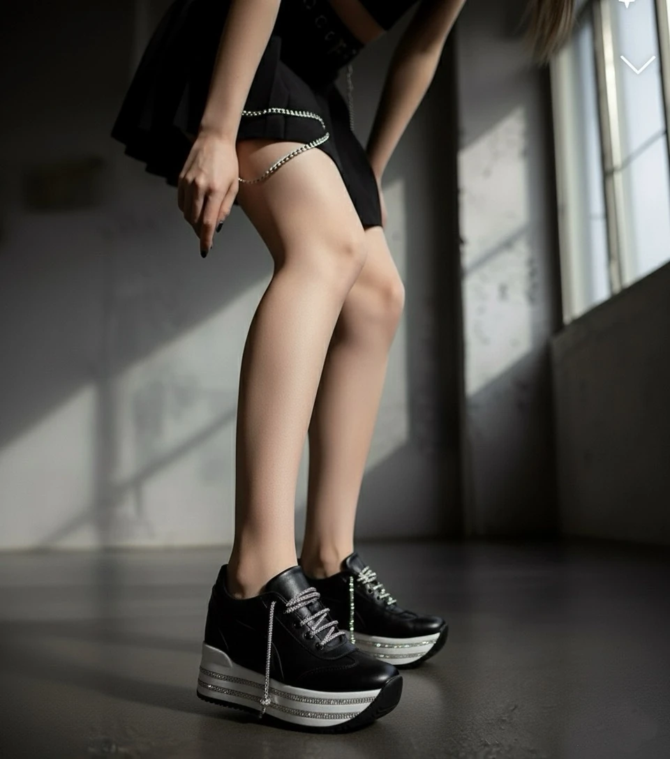 Modanizm Masdie Taş Detaylı Siyah Gizli Topuklu Spor Ayakkabı