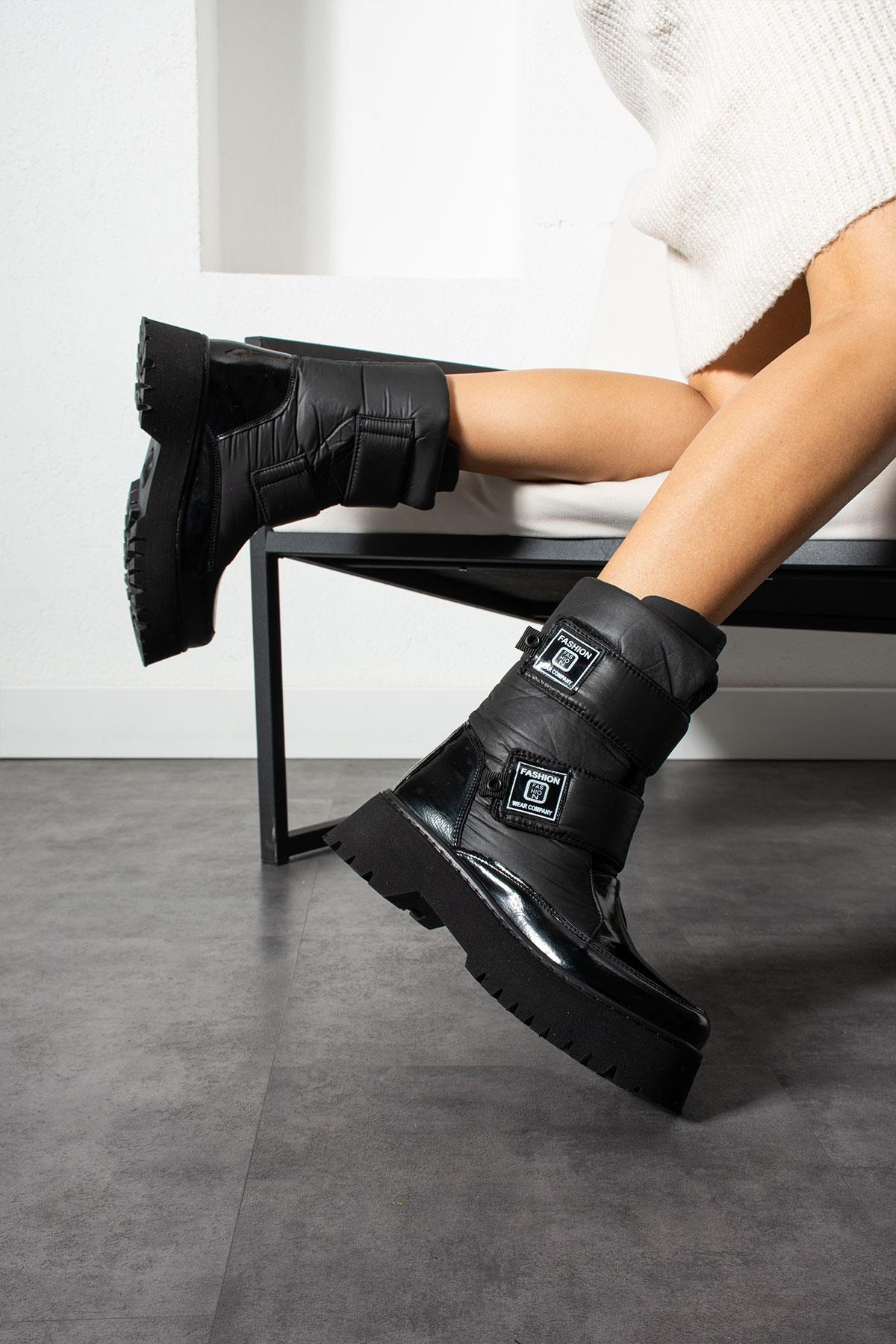 Modanizm Zamora Siyah Bot