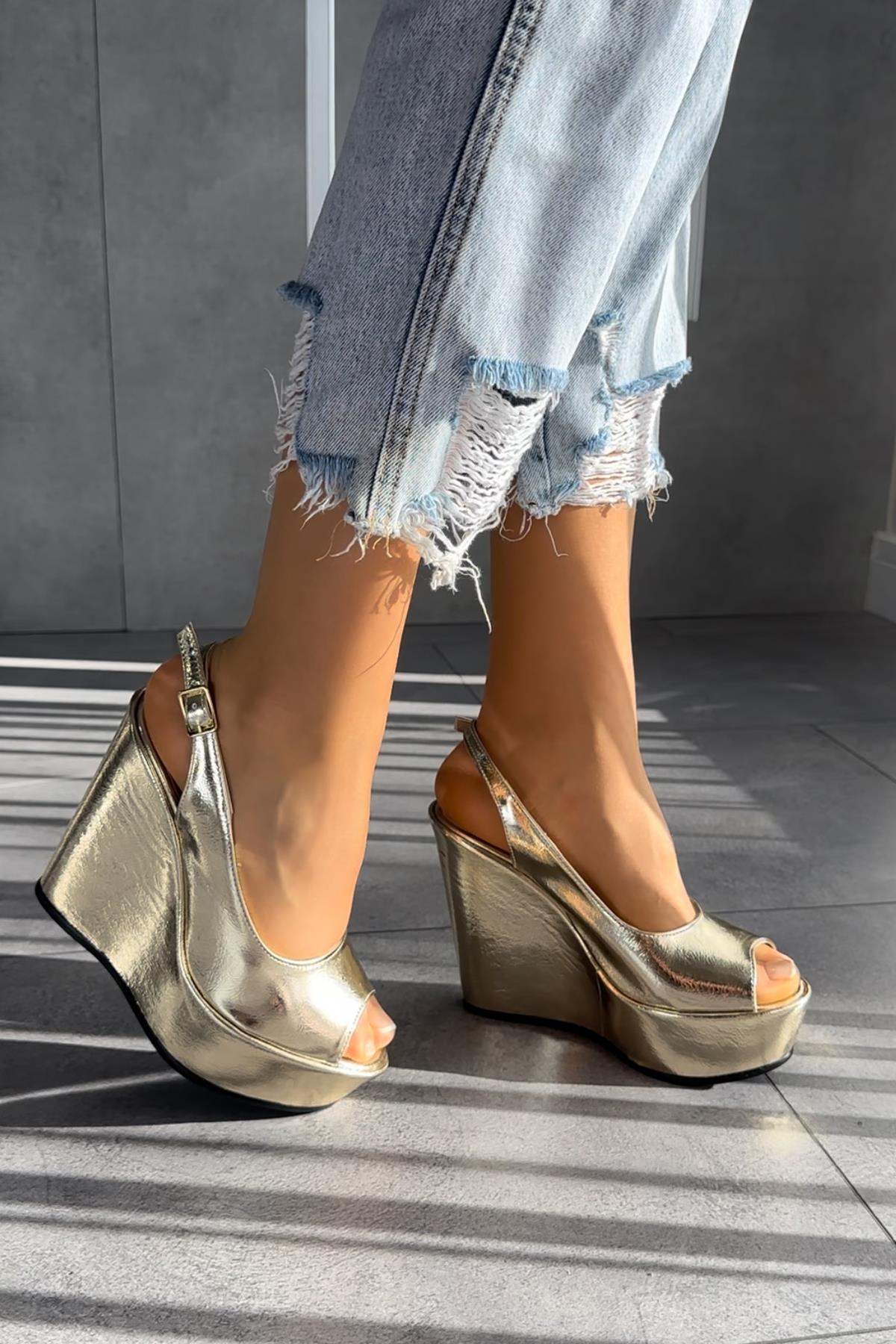 Modanizm Joers Gold Dolgu Topuklu Ayakkabı