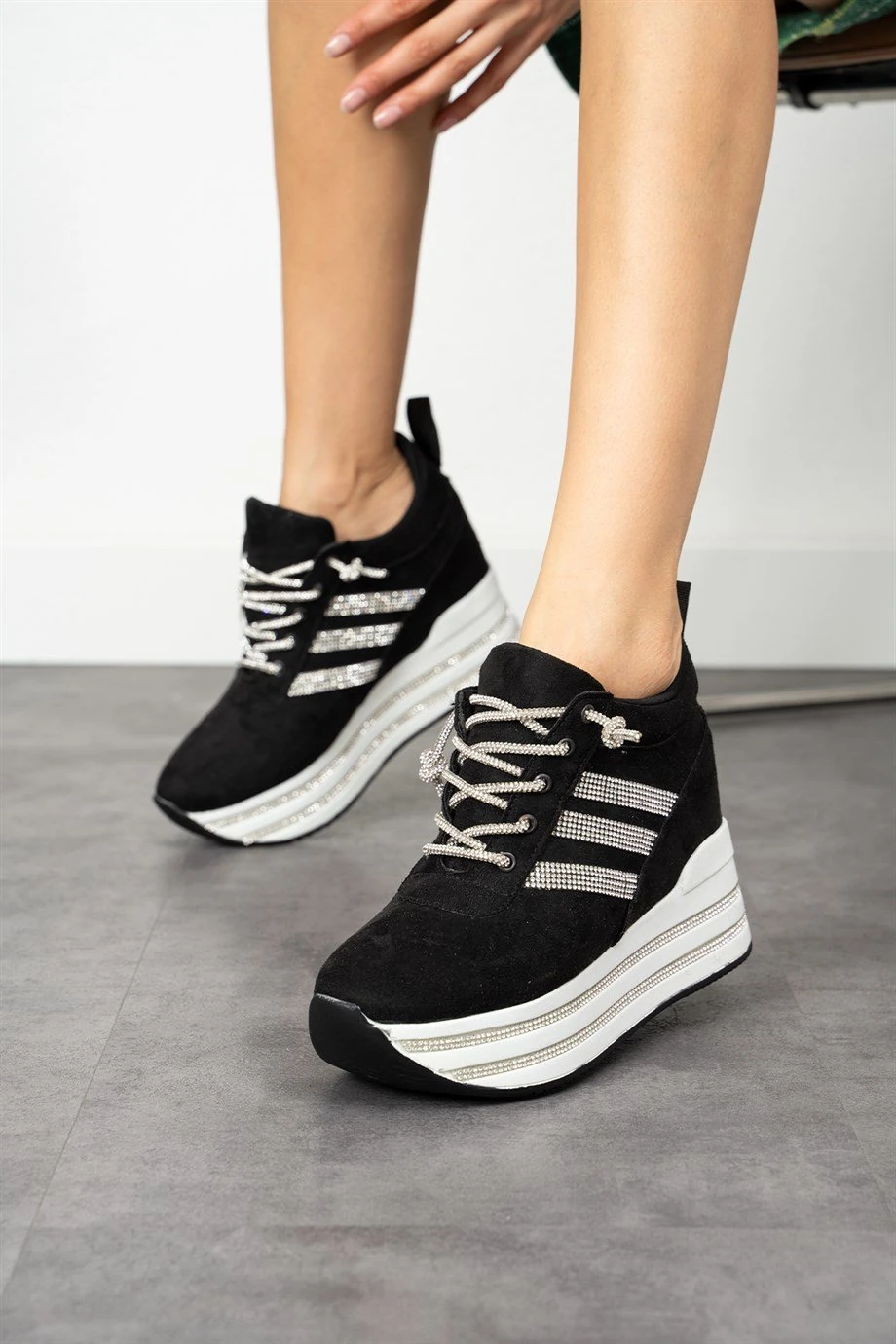 Modanizm Luvena Taş Detaylı Gizli Topuklu Spor Ayakkabı