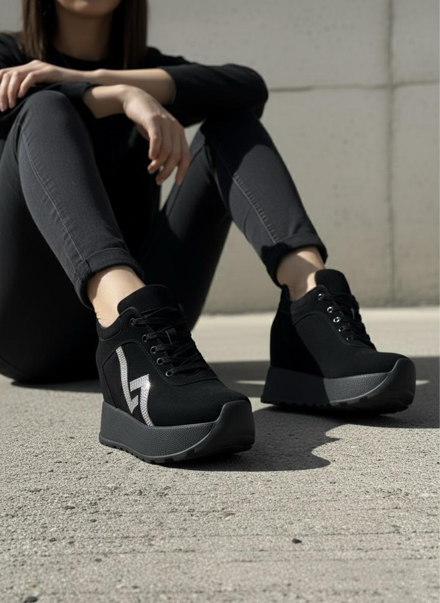 Modanizm Velenia Siyah Gizli Topuklu Spor Ayakkabı