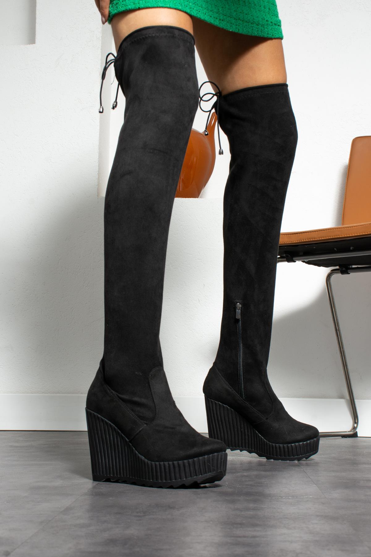 Armazil Siyah Dolgu Topuklu Süet Çizme