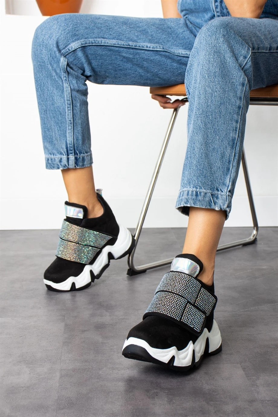 Nyorai Gizli Topuklu Cırtlı Spor Ayakkabı