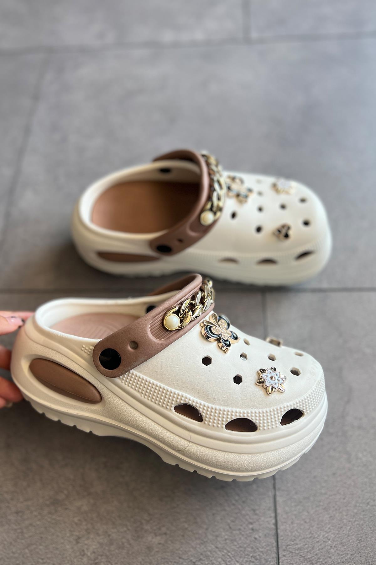 Modanizm Reich Krem Terlik