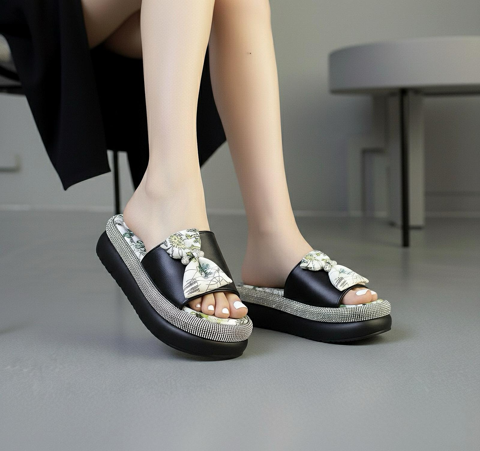 Modanizm Patio Siyah Dolgu Topuklu Terlik