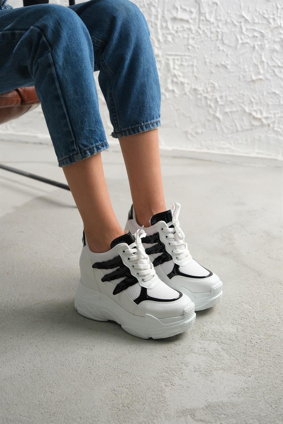 Modanizm Dietz Gizli Topuklu Siyah Spor Ayakkabı