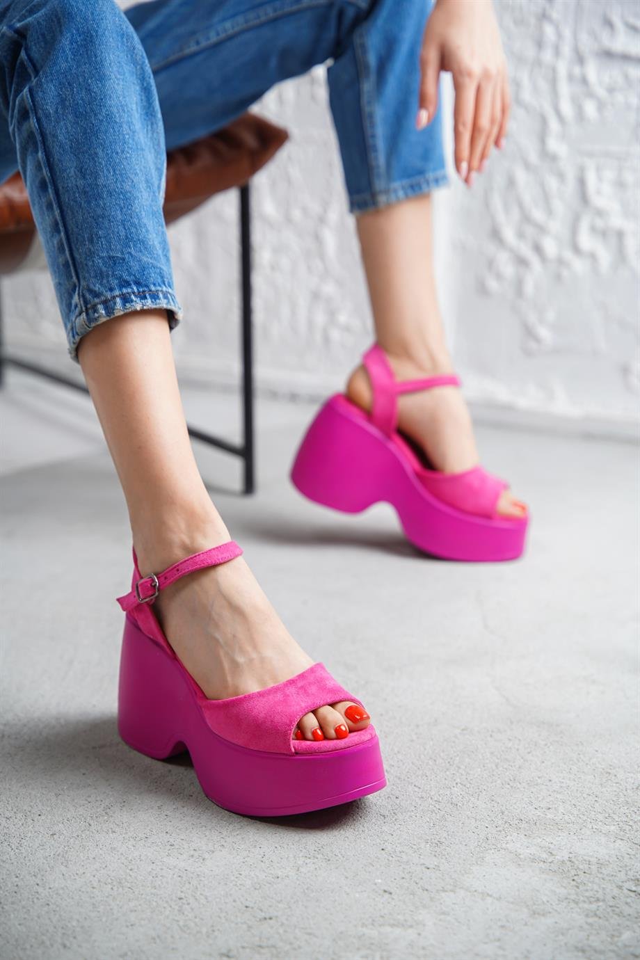 Modanizm Moshi Dolgu Topuklu Pembe Sandalet