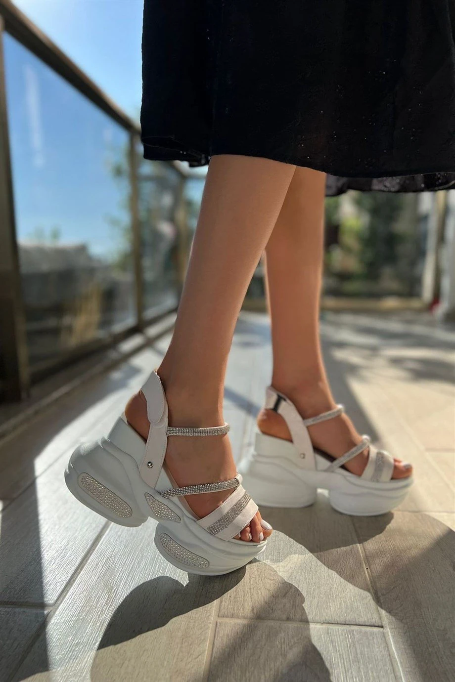Alyusha Dolgu Topuklu Spor Sandalet