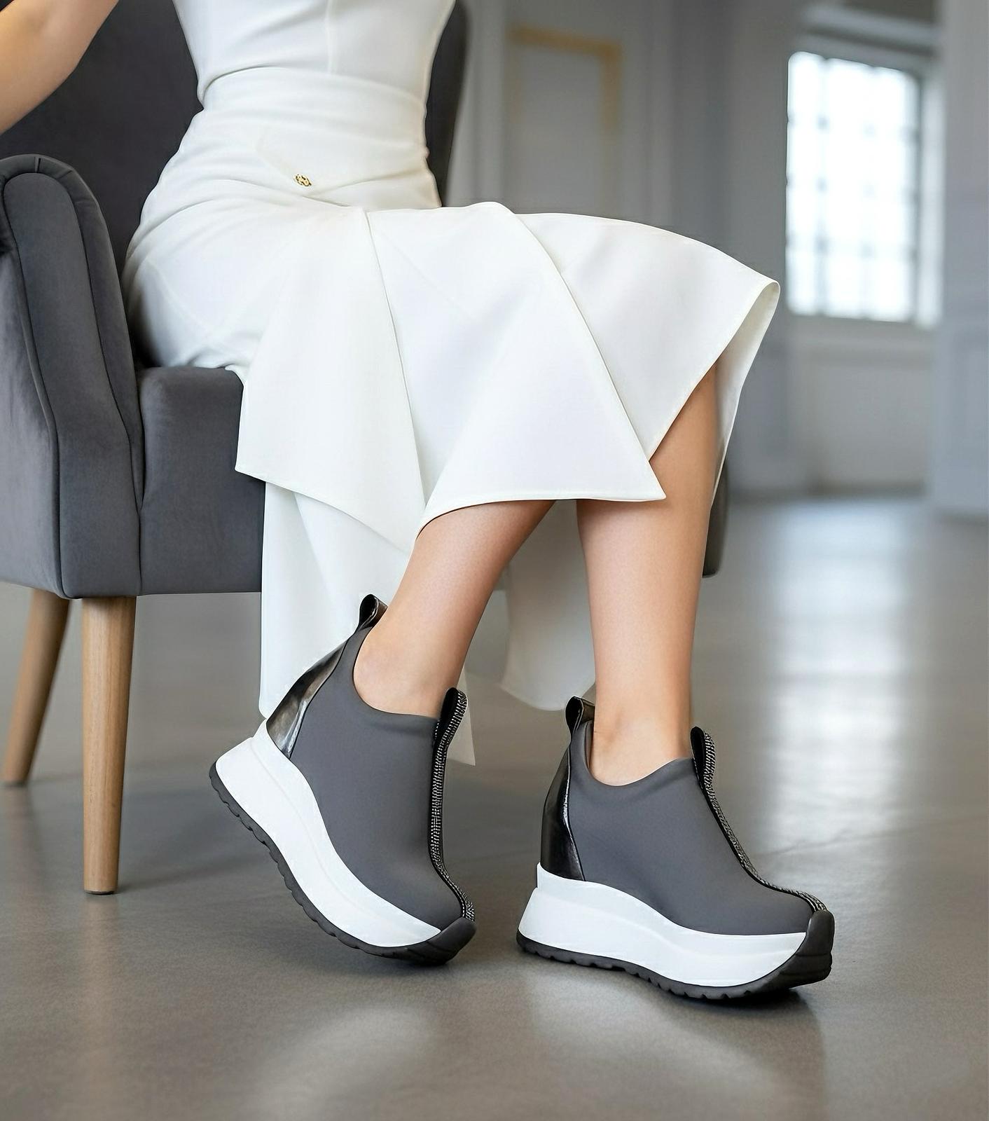 Modanizm Venys Gri Gizli Topuklu Spor Ayakkabı