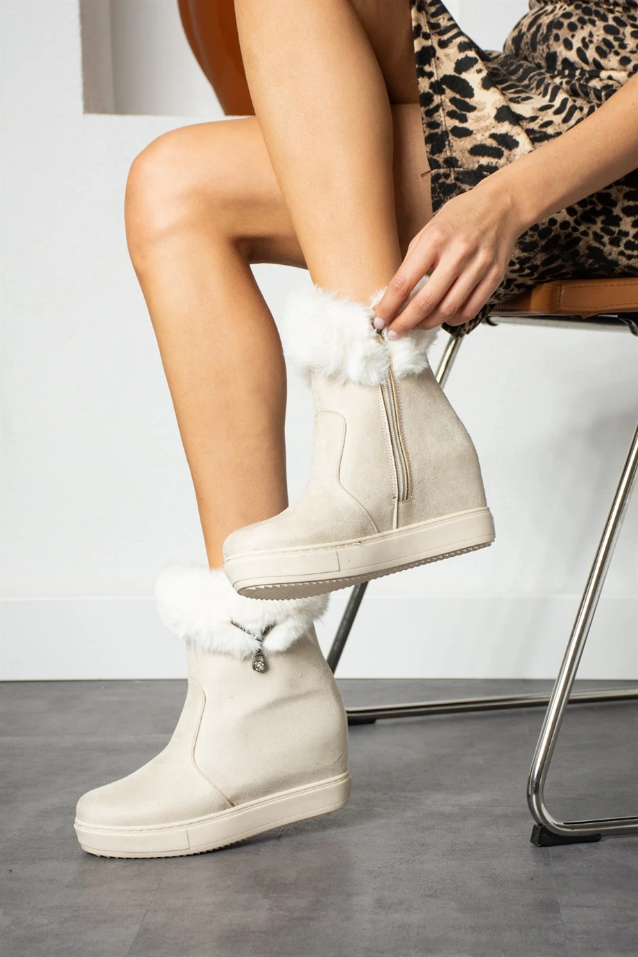 Lucia Krem Topuklu Bot