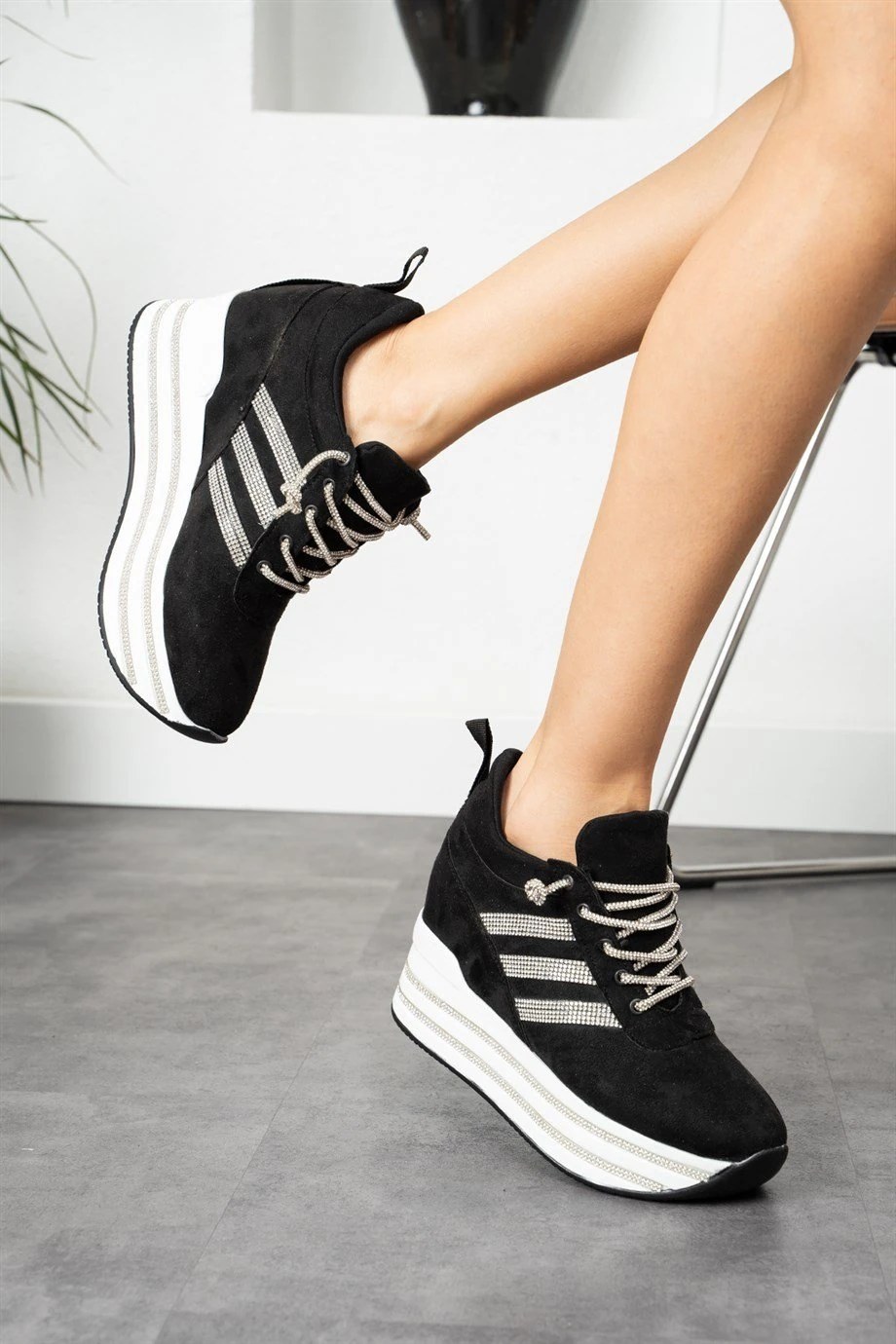 Modanizm Luvena Taş Detaylı Gizli Topuklu Spor Ayakkabı