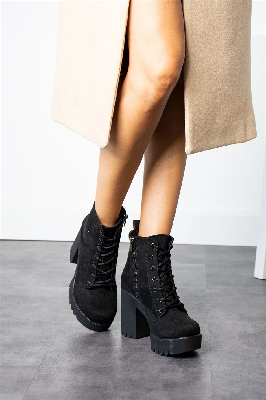 Andea Siyah Süet Bot