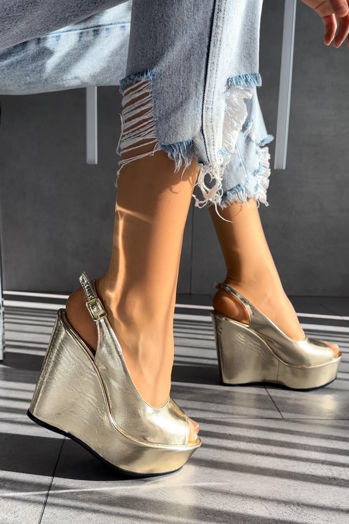 Modanizm Joers Gold Dolgu Topuklu Ayakkabı