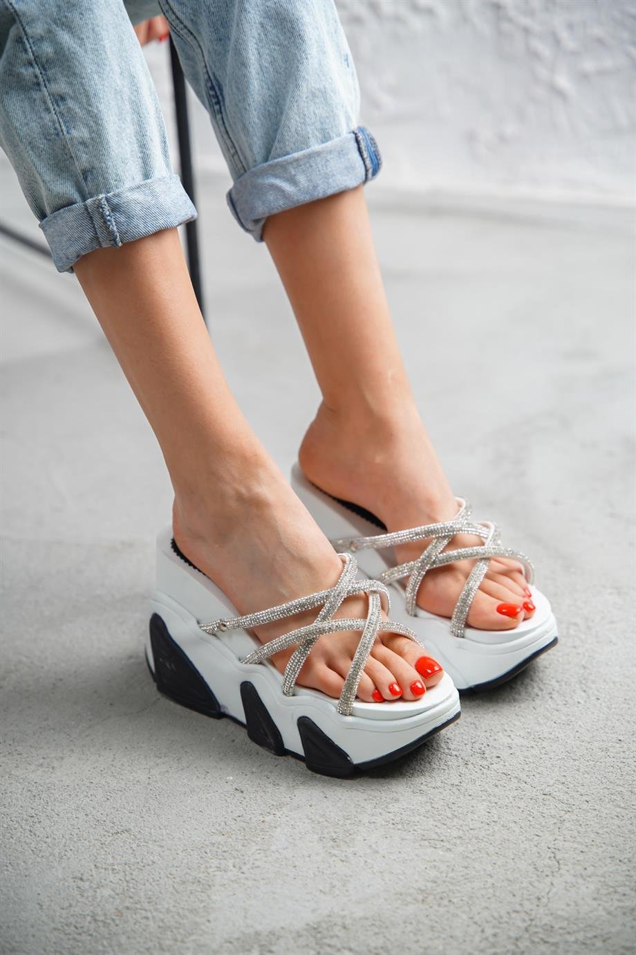 Modanizm Pochito Beyaz Topuklu Terlik