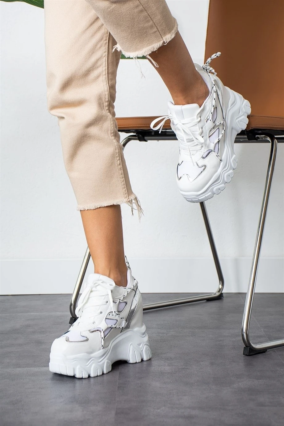 Amon Gizli Topuklu Spor Ayakkabı