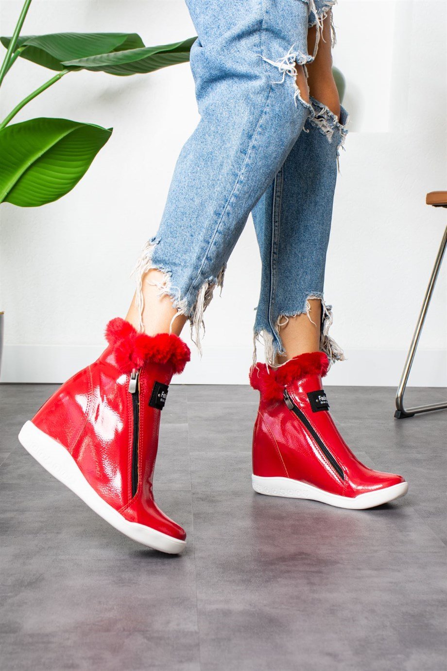 Labidu Kırmızı Topuklu Bot