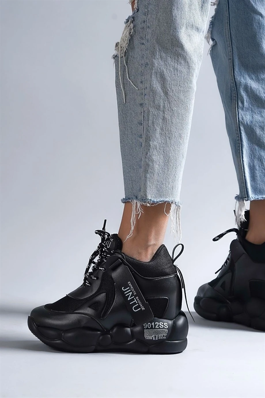 Jintu Black Gizli Topuklu Spor Ayakkabı