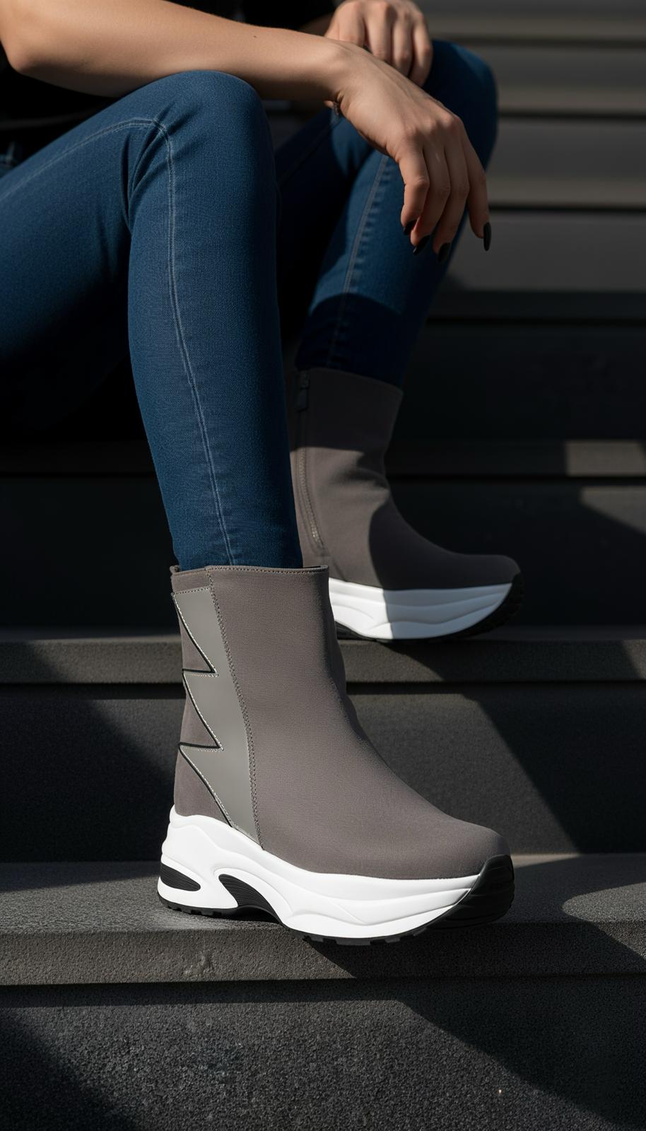 Fivrel Gri Dolgu Topuklu  Spor Bot