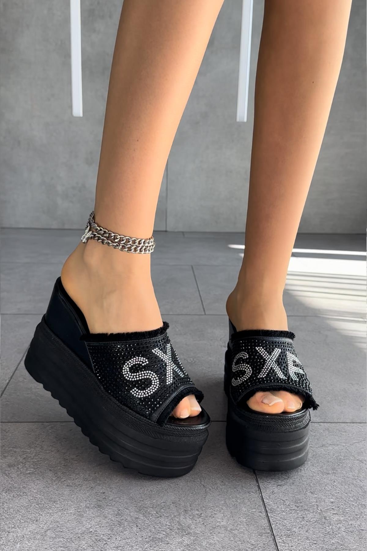 Sxf Black Dolgu Topuklu Terlik