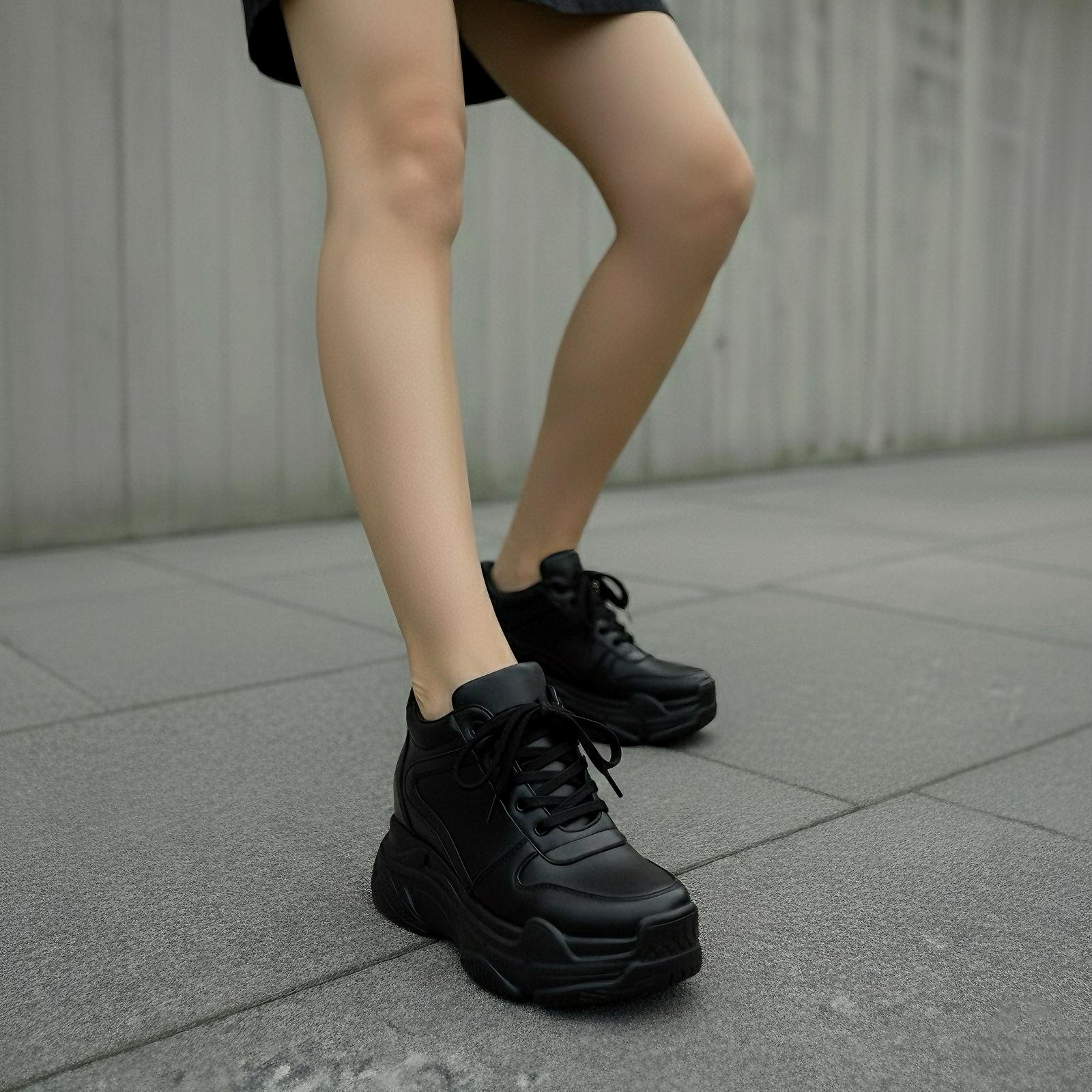 Cazie Siyah Deri Dolgu Spor Ayakkabı