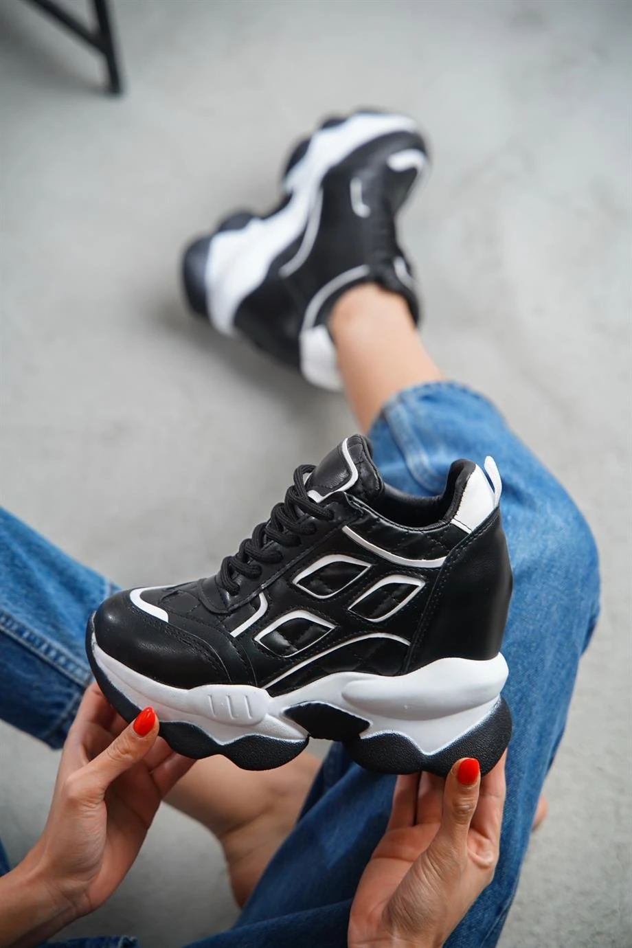 Modanizm Cristol Gizli Topuklu Siyah Spor Ayakkabı