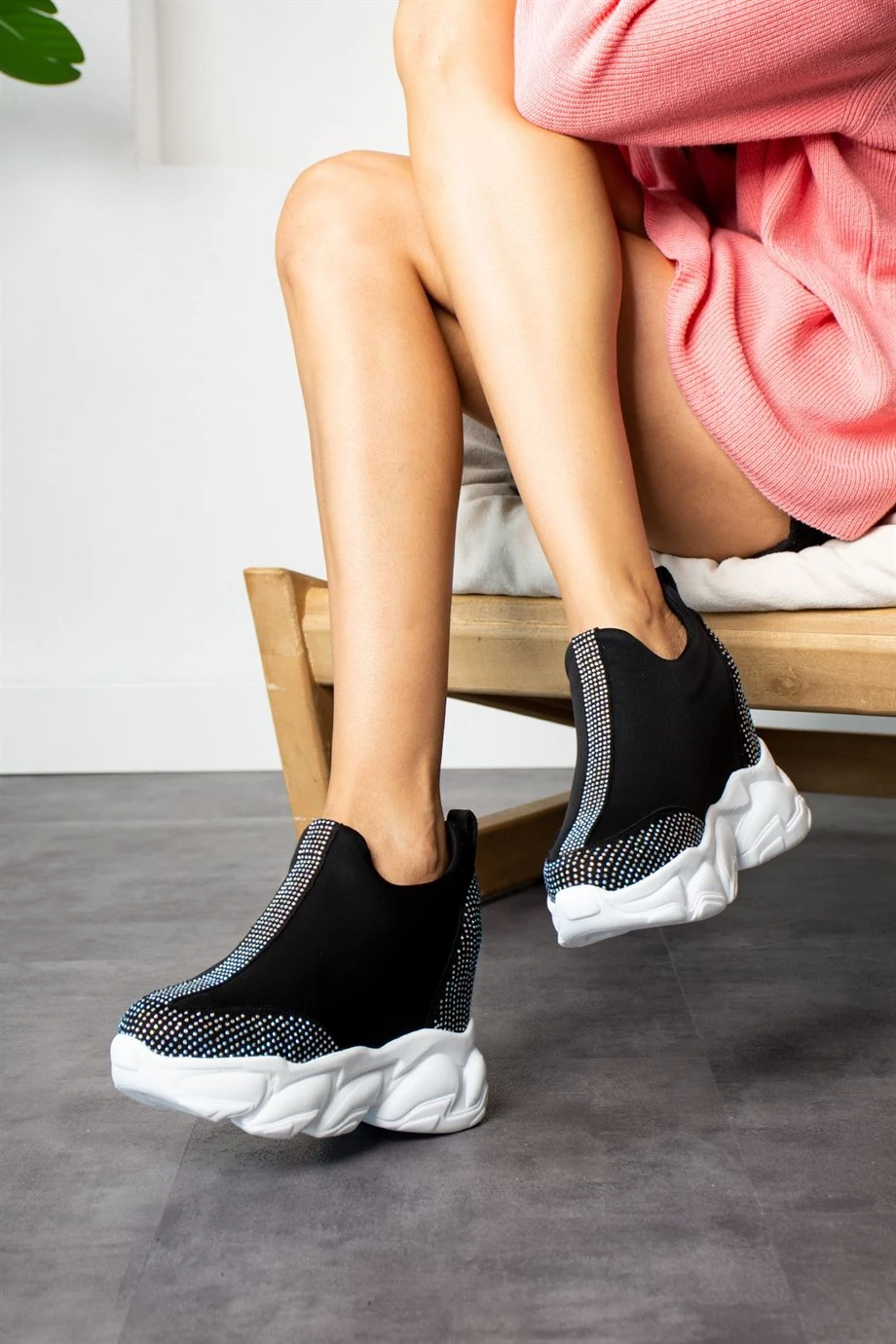 Apollon Siyah Gizli Topuklu Spor Ayakkabı