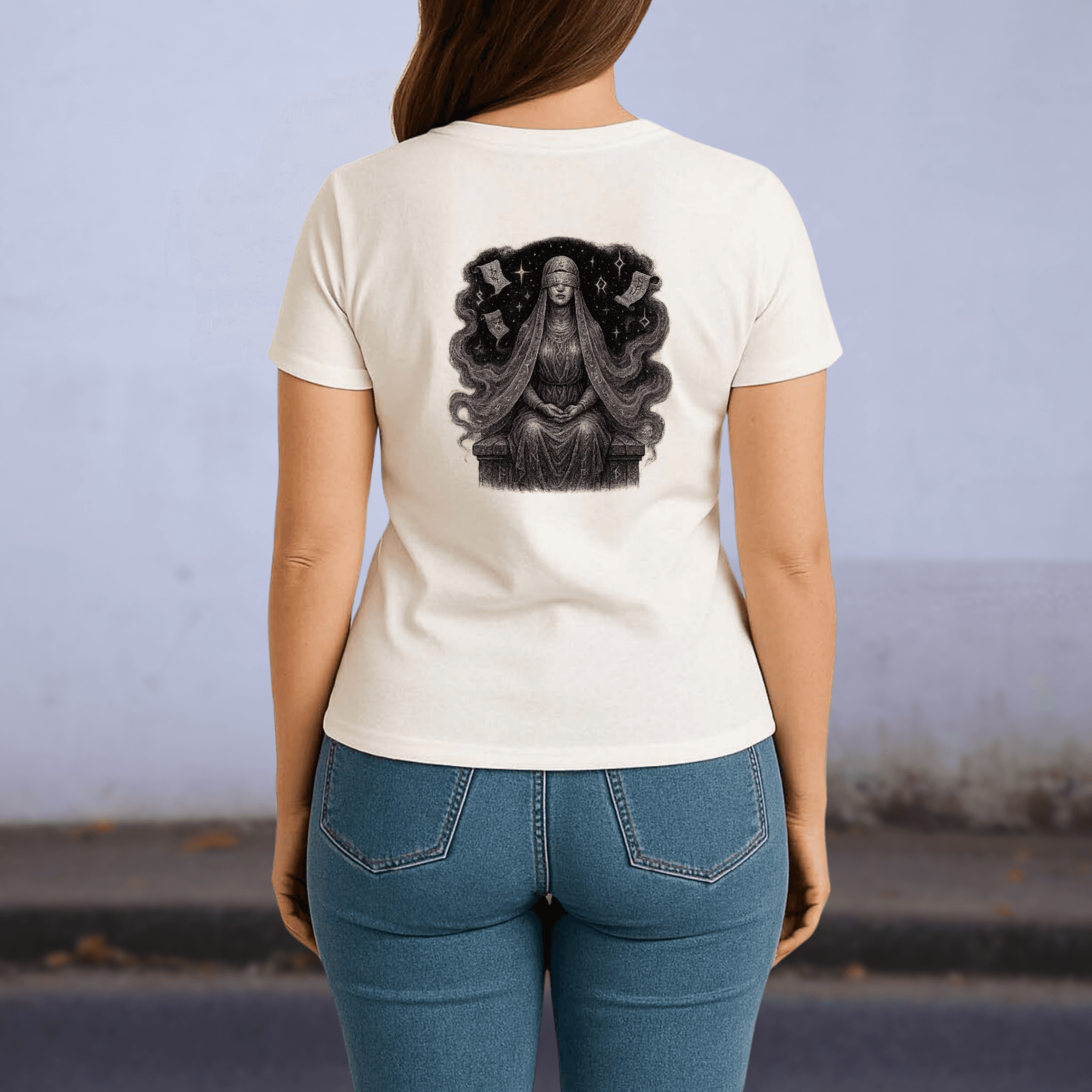 Nyxa'nın Pençesi Unisex Tişört