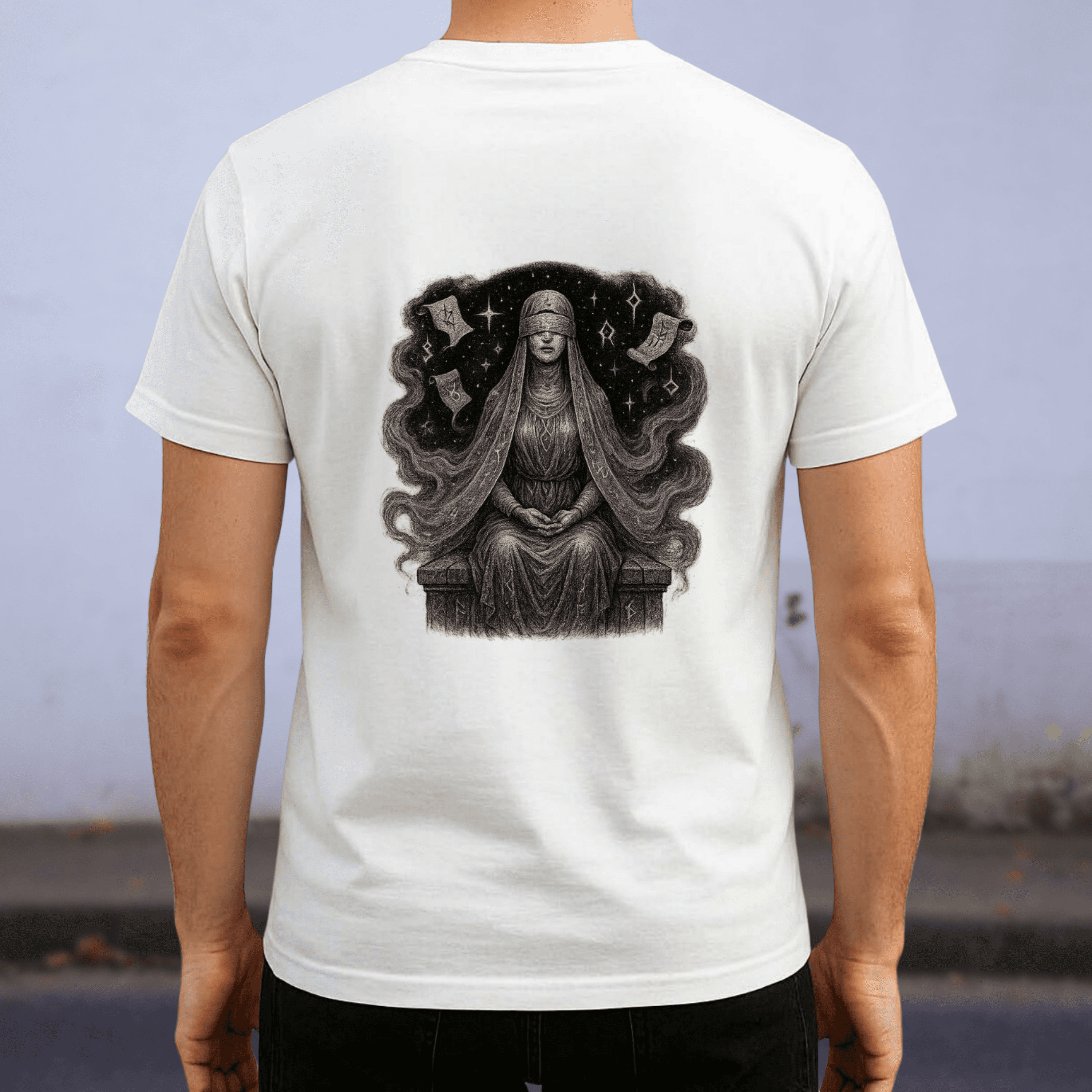 Nyxa'nın Pençesi Unisex Tişört