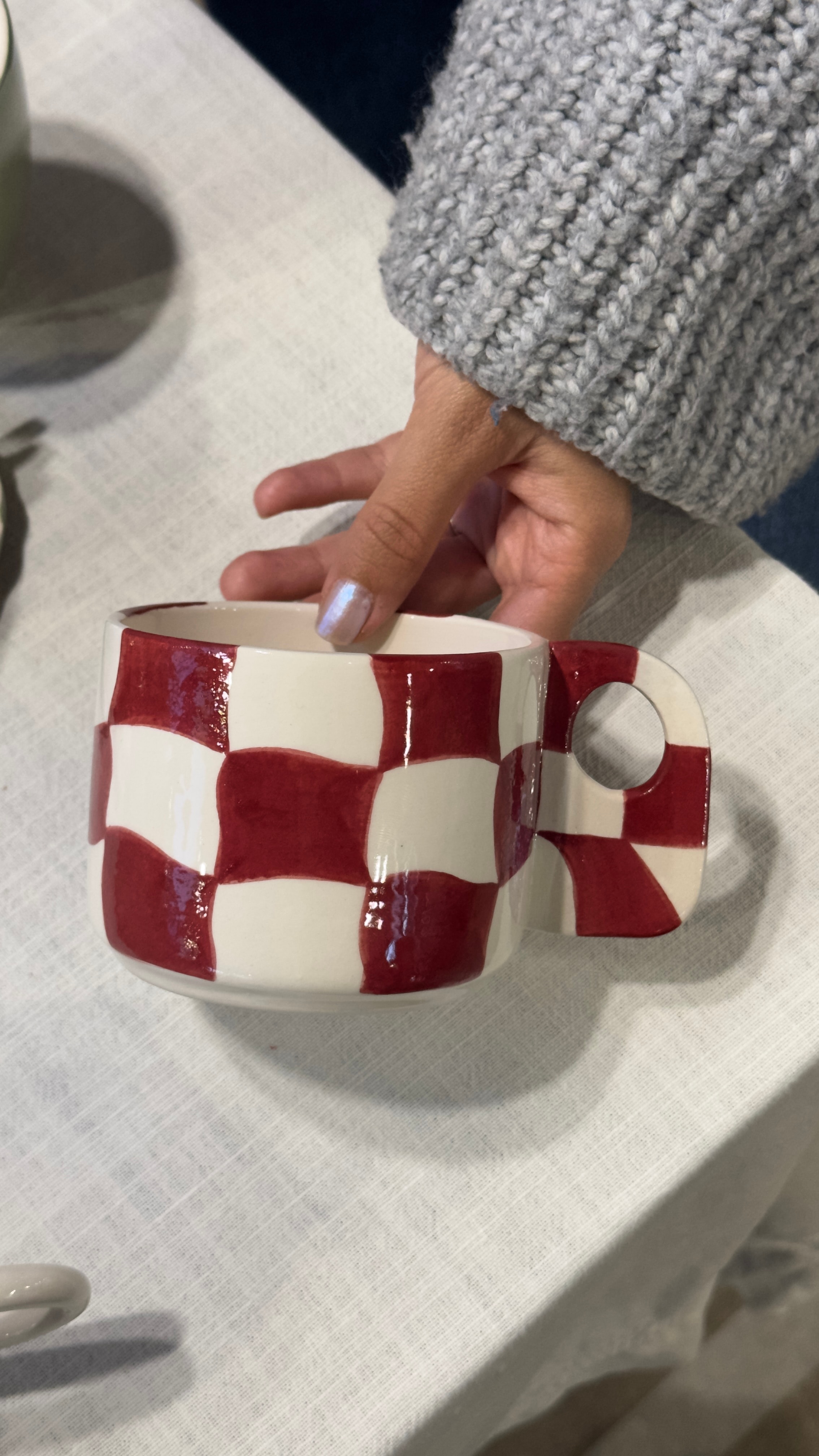 Asymmetric Checkered Mug - bordo