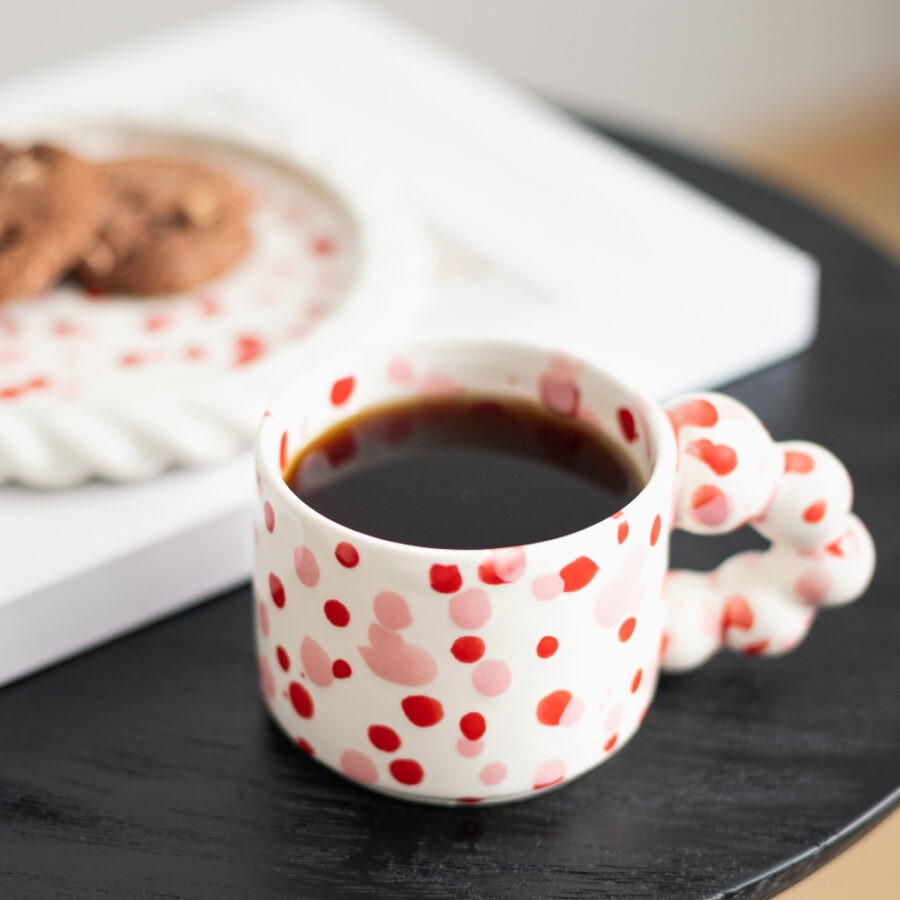 Red Pink Speck Bead Handle Mug