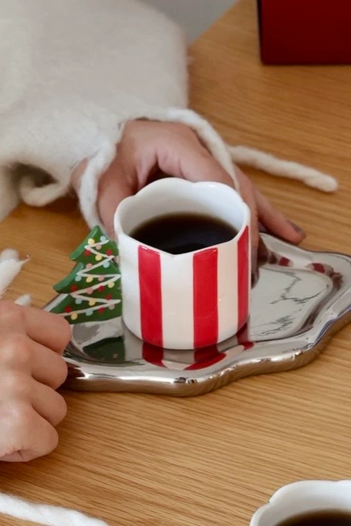 Çam ve Baston Kulplu Çizgili Kupa Seti