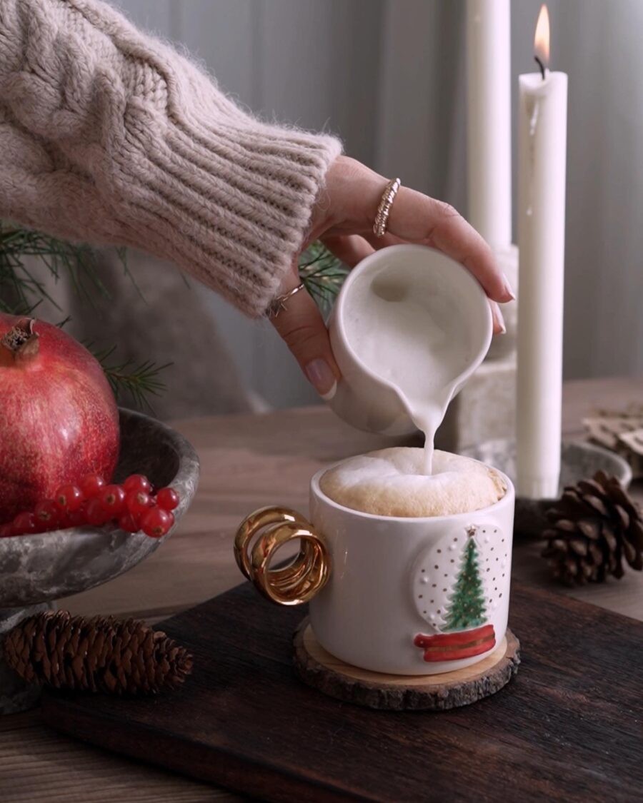 Gold Double Handle Snow Globe Cup 