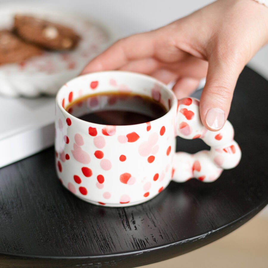 Red Pink Speck Bead Handle Mug