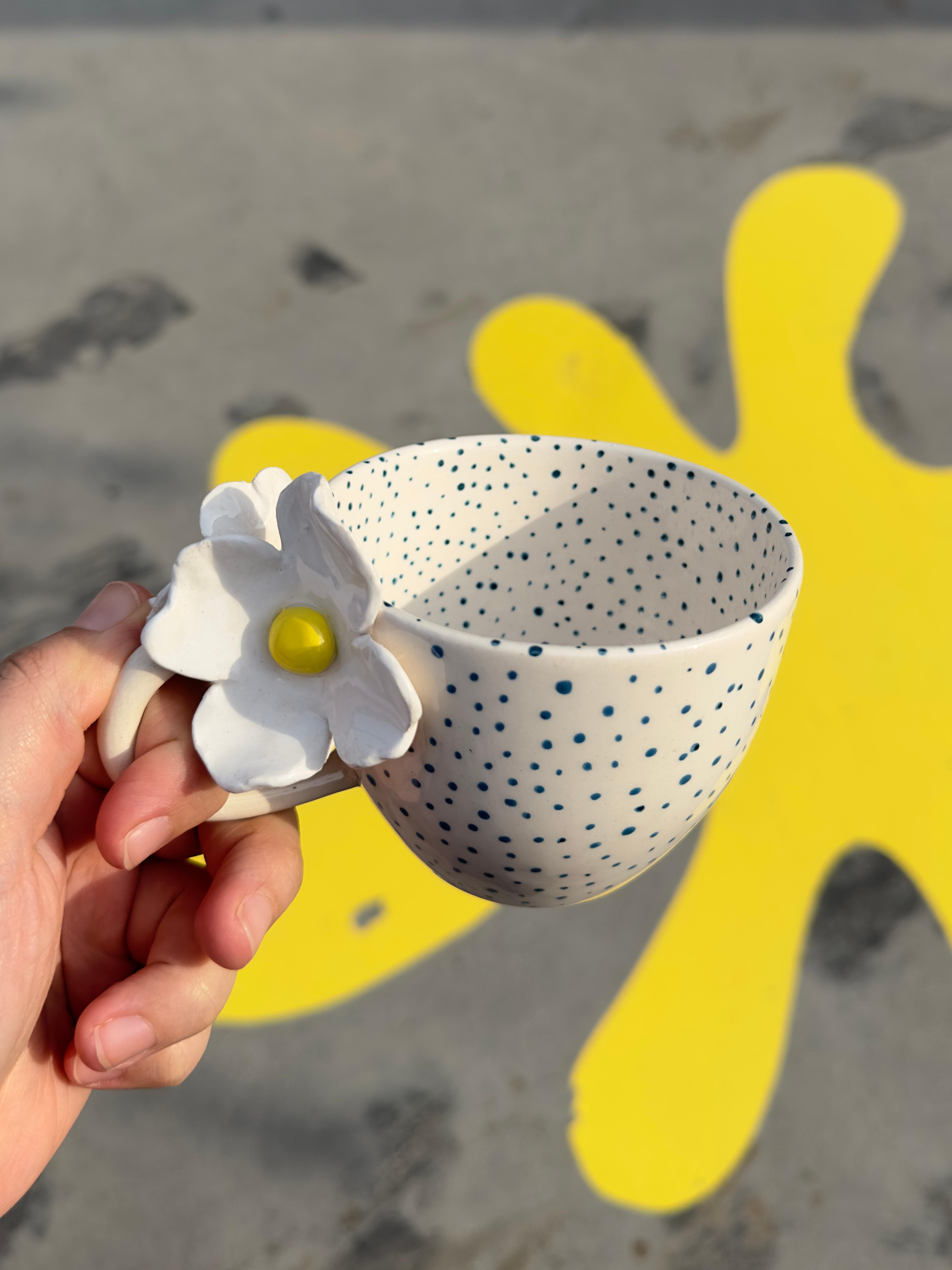 Floral Handle Spotted Mug