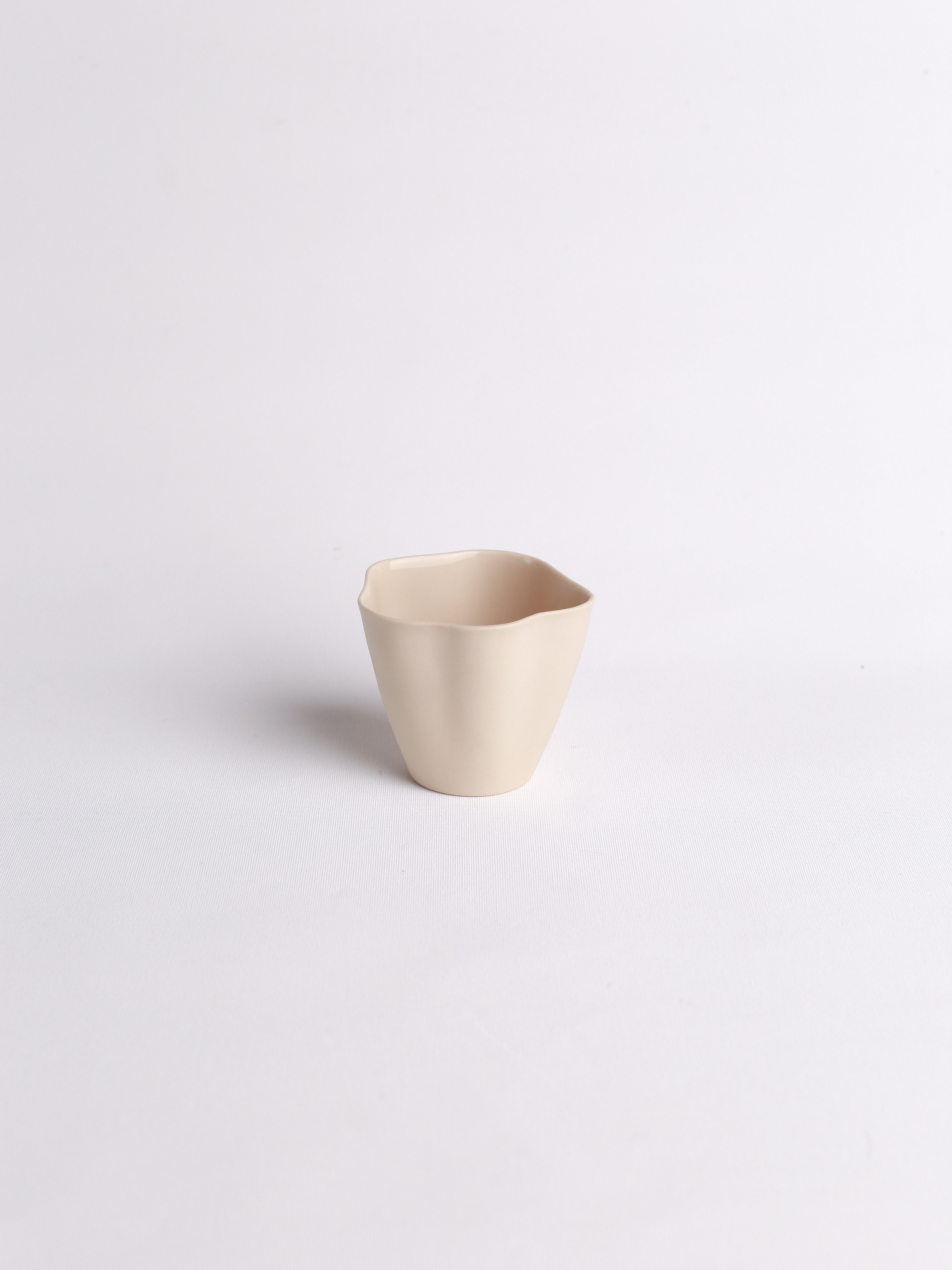 Bloom- Midi Mug - beige