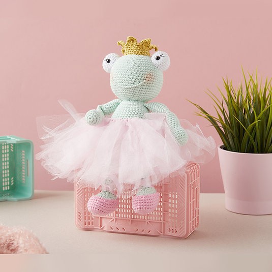 Amigurumi Örgü Bebek Çocuk Doğal Oyun Arkadaşı Oyuncak Kurbağa Prenses