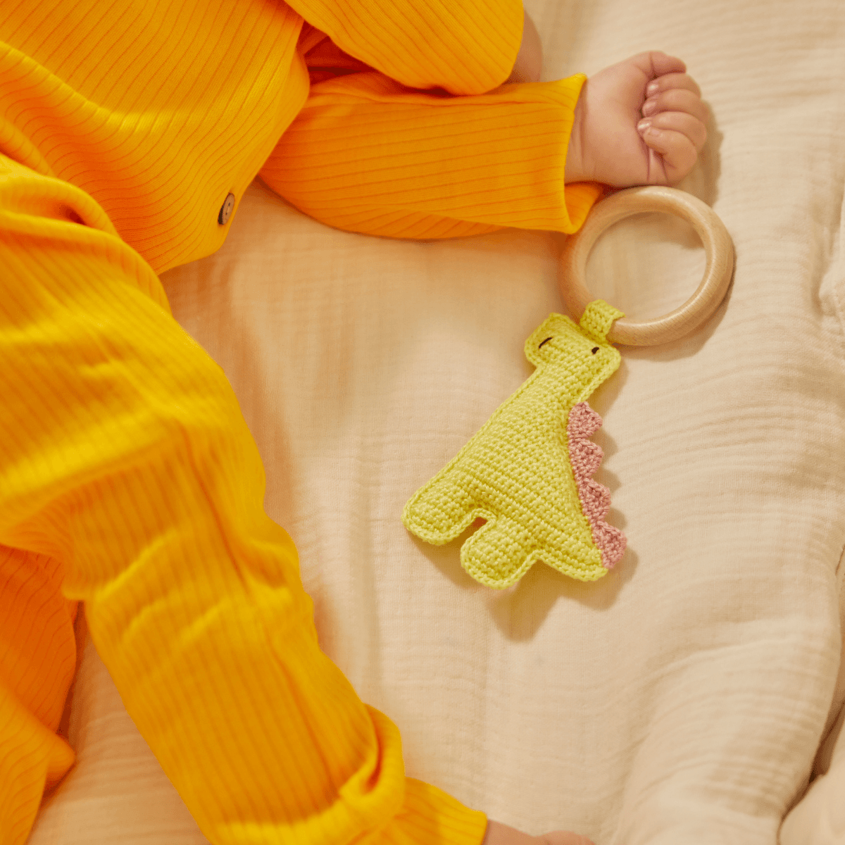 Doğal Bebek Örgü Amigurumi Diş Kaşıyıcı Dinazor Sarı 9-12 Ay