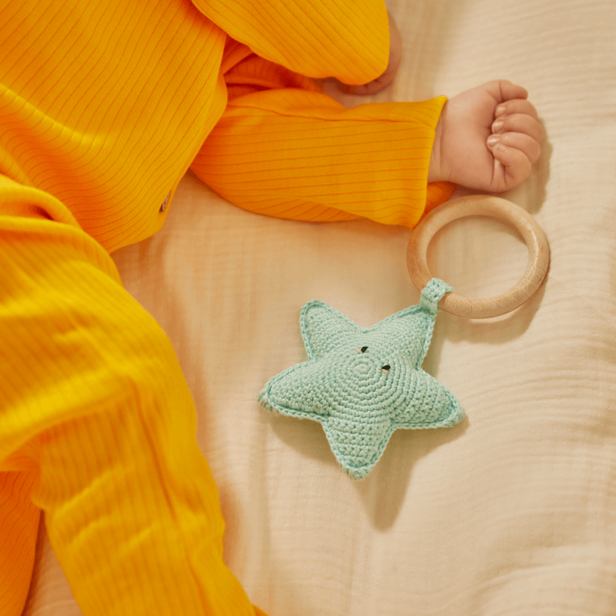 Doğal Bebek Örgü Amigurumi Diş Kaşıyıcı Yıldız Mavi 9-12 Ay