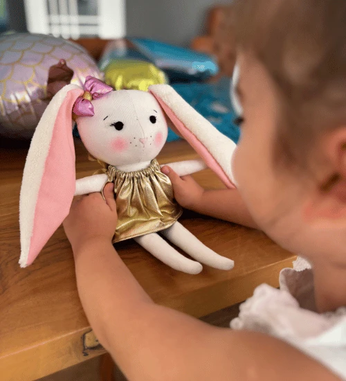 El Yapımı %100 Pamuk Bez Bebek Tavşan Tofi Hediye Kutulu