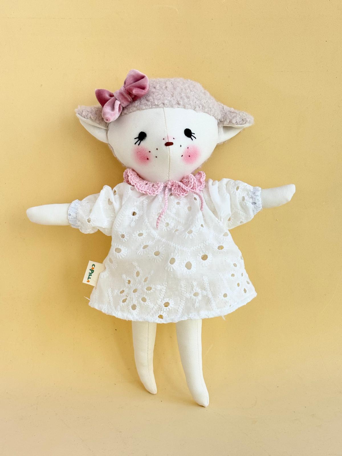 Pamuklu El Yapımı Bez Bebek Kuzu Moli