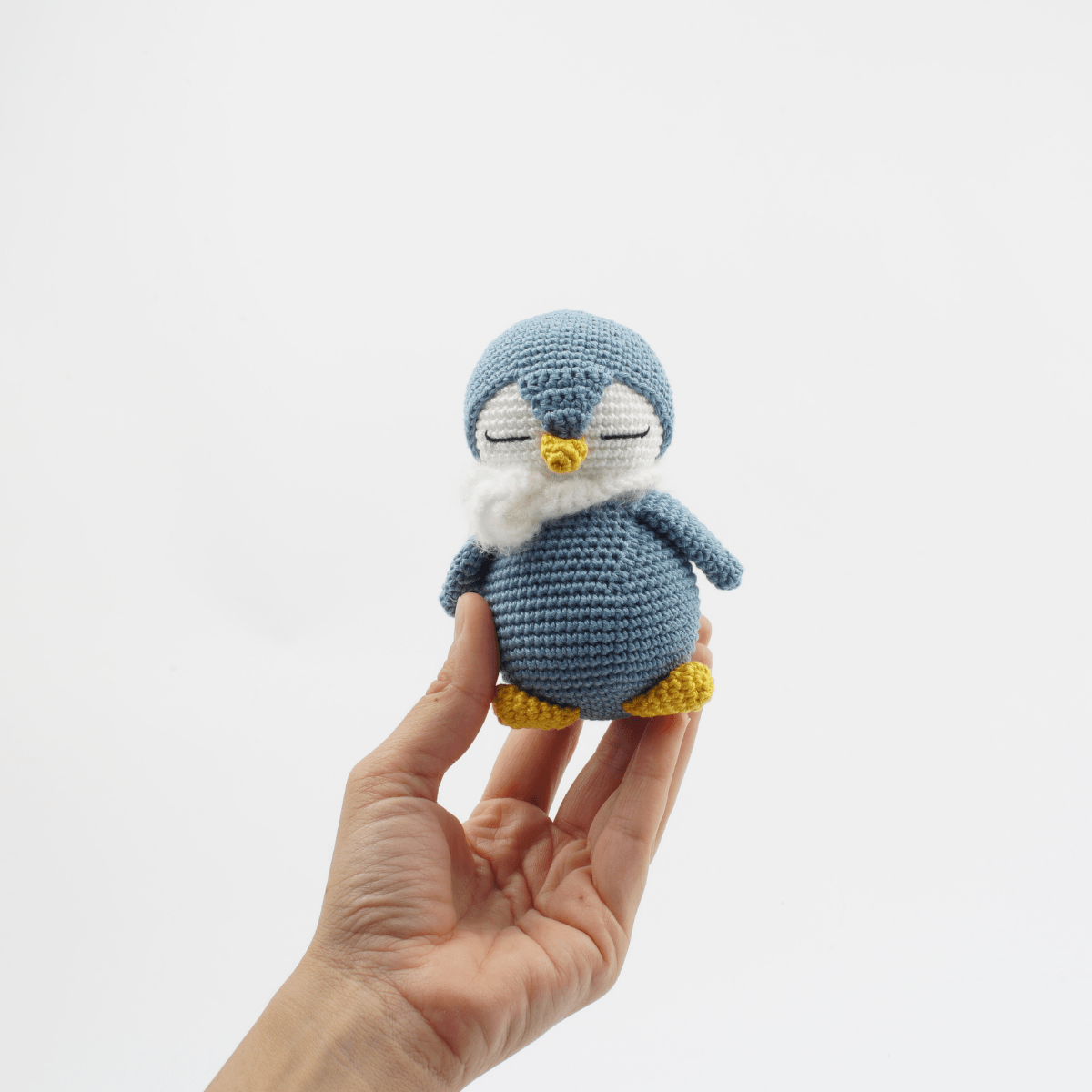 Yenidoğan Natural Bebek Amigurumi Hediyelik Set Mavi Penguen Oyun Arkadaşı, Bilezik ve Müslin Seti