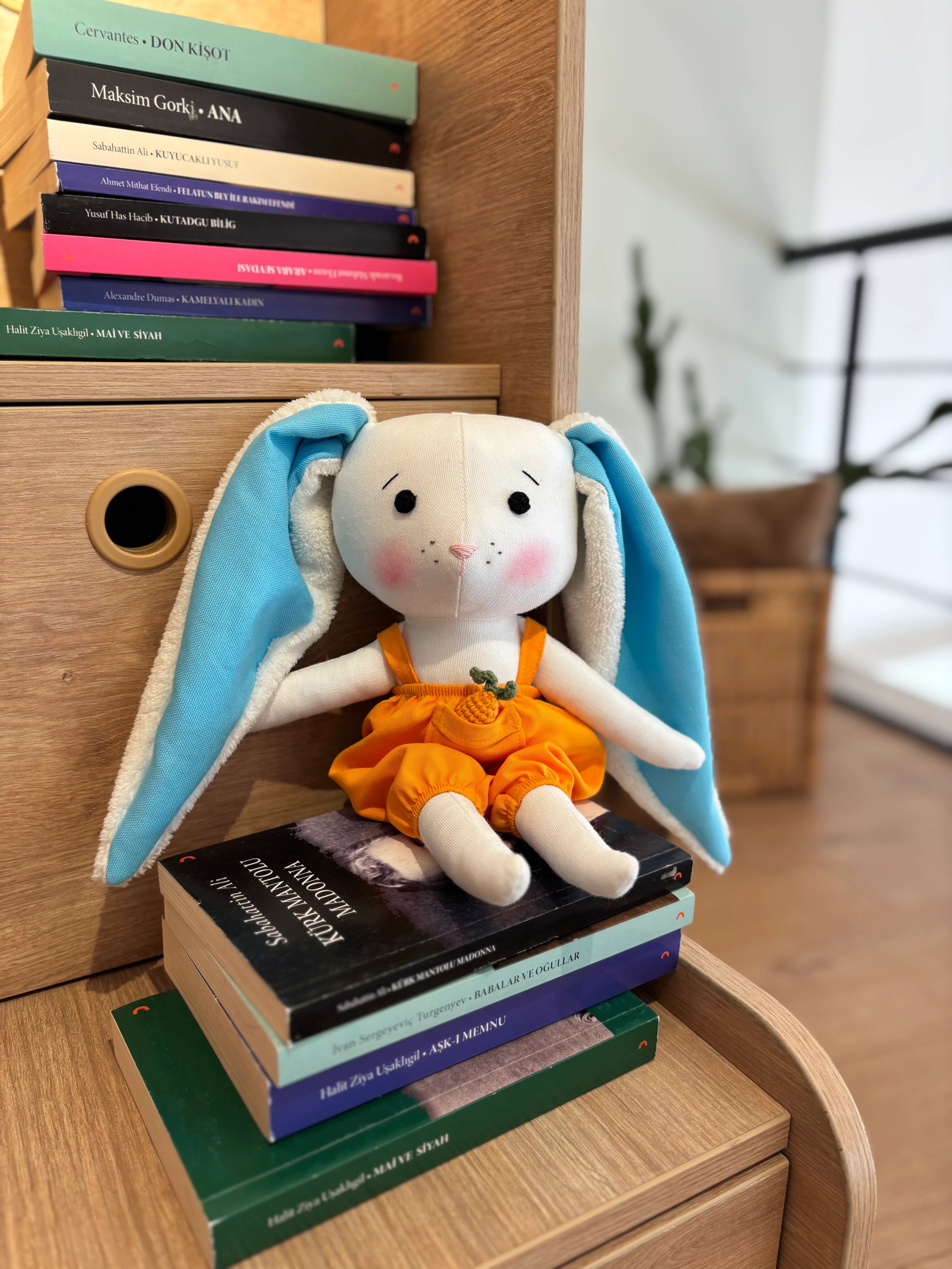 El Yapımı %100 Pamuk Bez Bebek Tavşan Tafi Hediye Kutulu