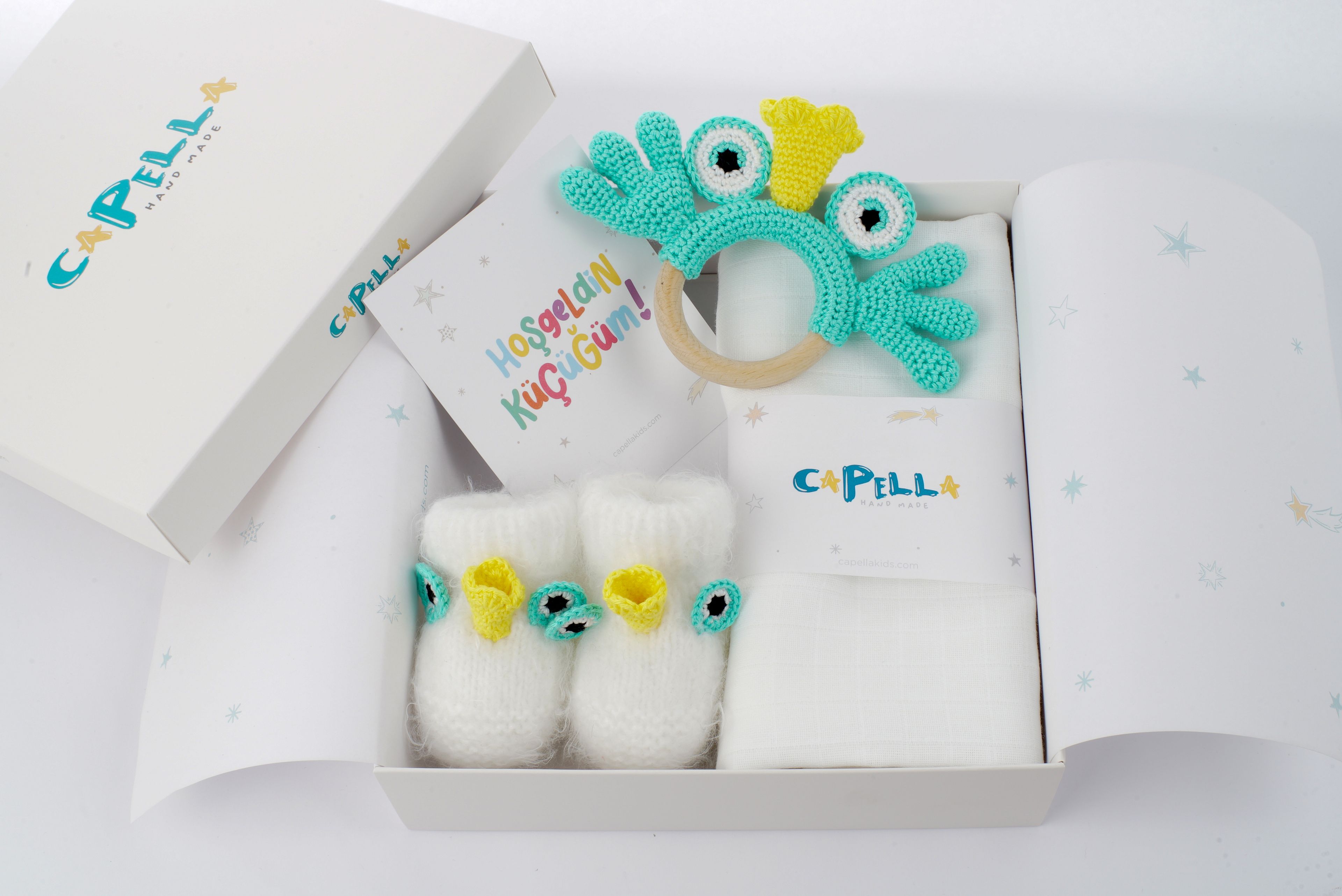 Yenidoğan Natural Bebek Amigurumi Hediyelik Set Yeşil Kurbağa Diş Kaşıyıcı, Patik ve Müslin Seti
