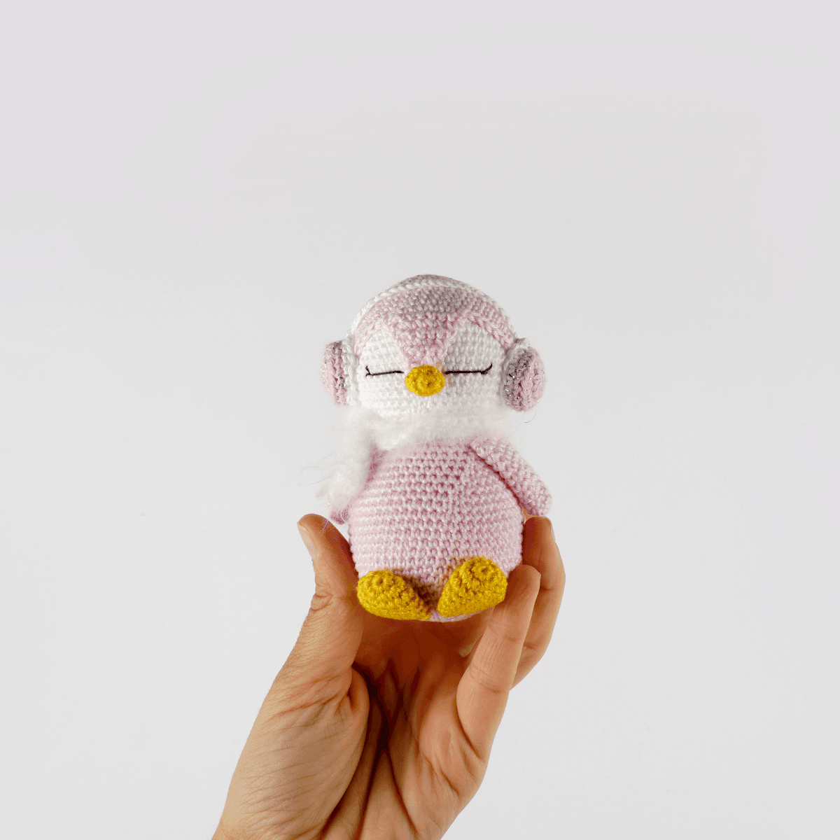 Yenidoğan Natural Bebek Amigurumi Hediyelik Set Pembe Penguen Oyun Arkadaşı, Bilezik ve Müslin Seti