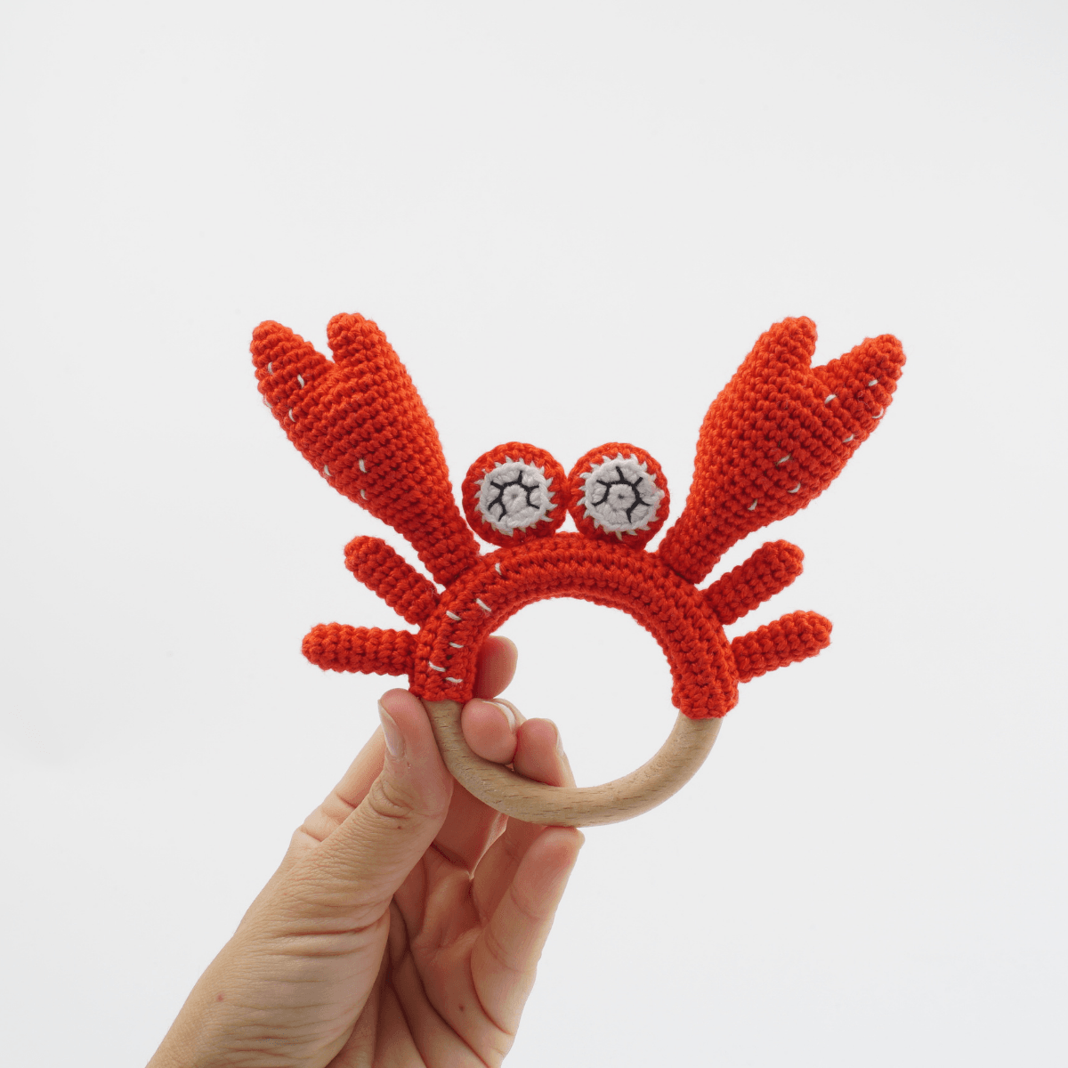 Yenidoğan Natural Bebek Amigurumi Hediyelik Set Şaşkın Yengeç Diş Kaşıyıcılı Uyku Arkadaşı, Patik ve Müslin Seti