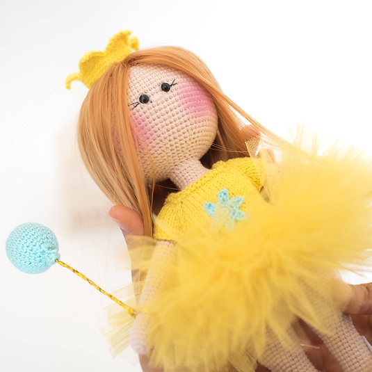 Amigurumi Örgü Bebek Çocuk Doğal Oyun Arkadaşı Oyuncak Sarı Elbiseli Kız