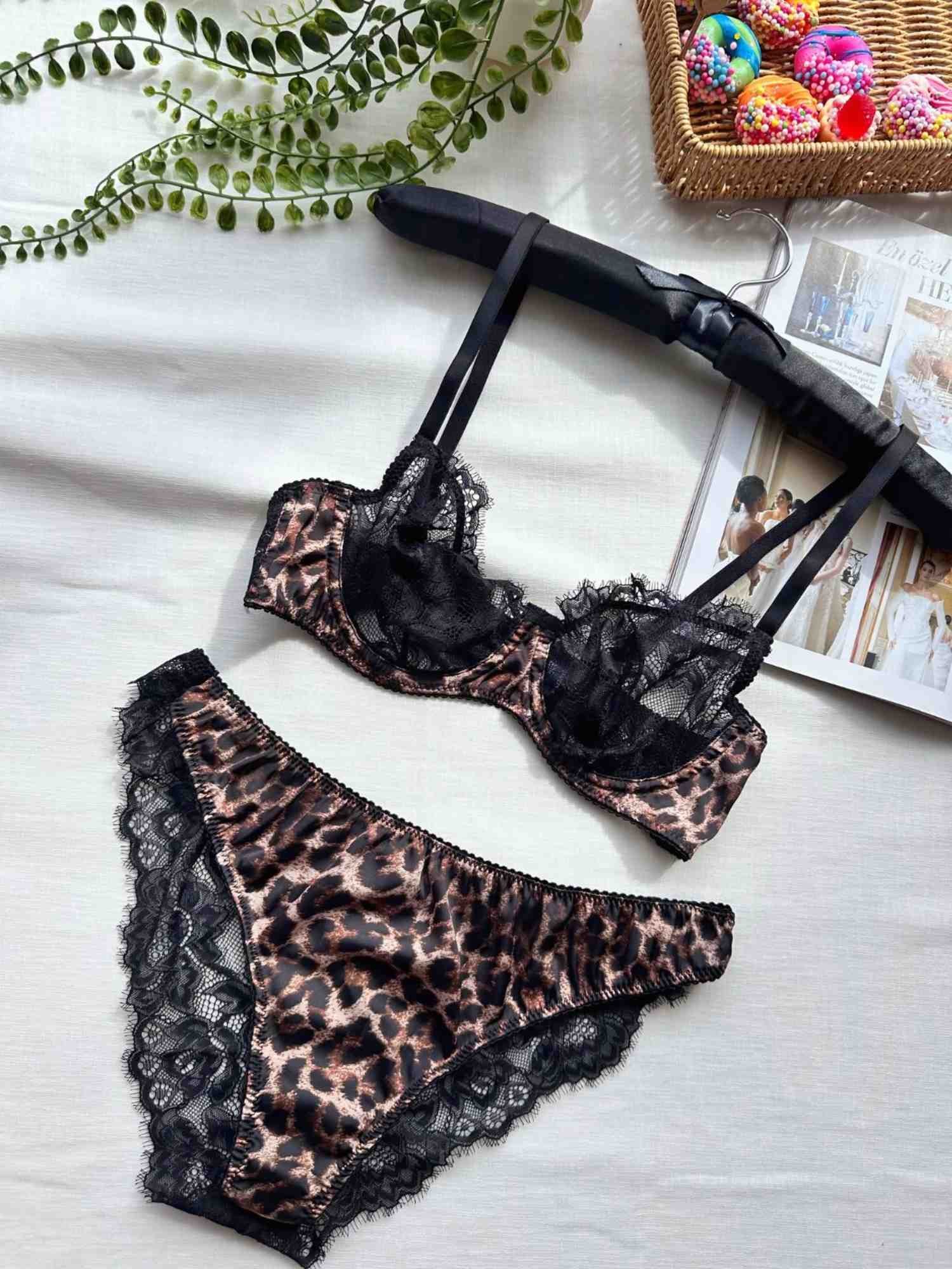 LEOPAR DESEN SİYAH DANTELLİ BRA SET