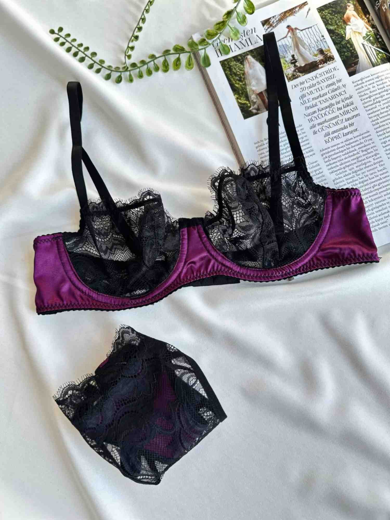 MÜRDÜM RENK DERİ DETAYLI SİYAH DANTELLİ BRA SET
