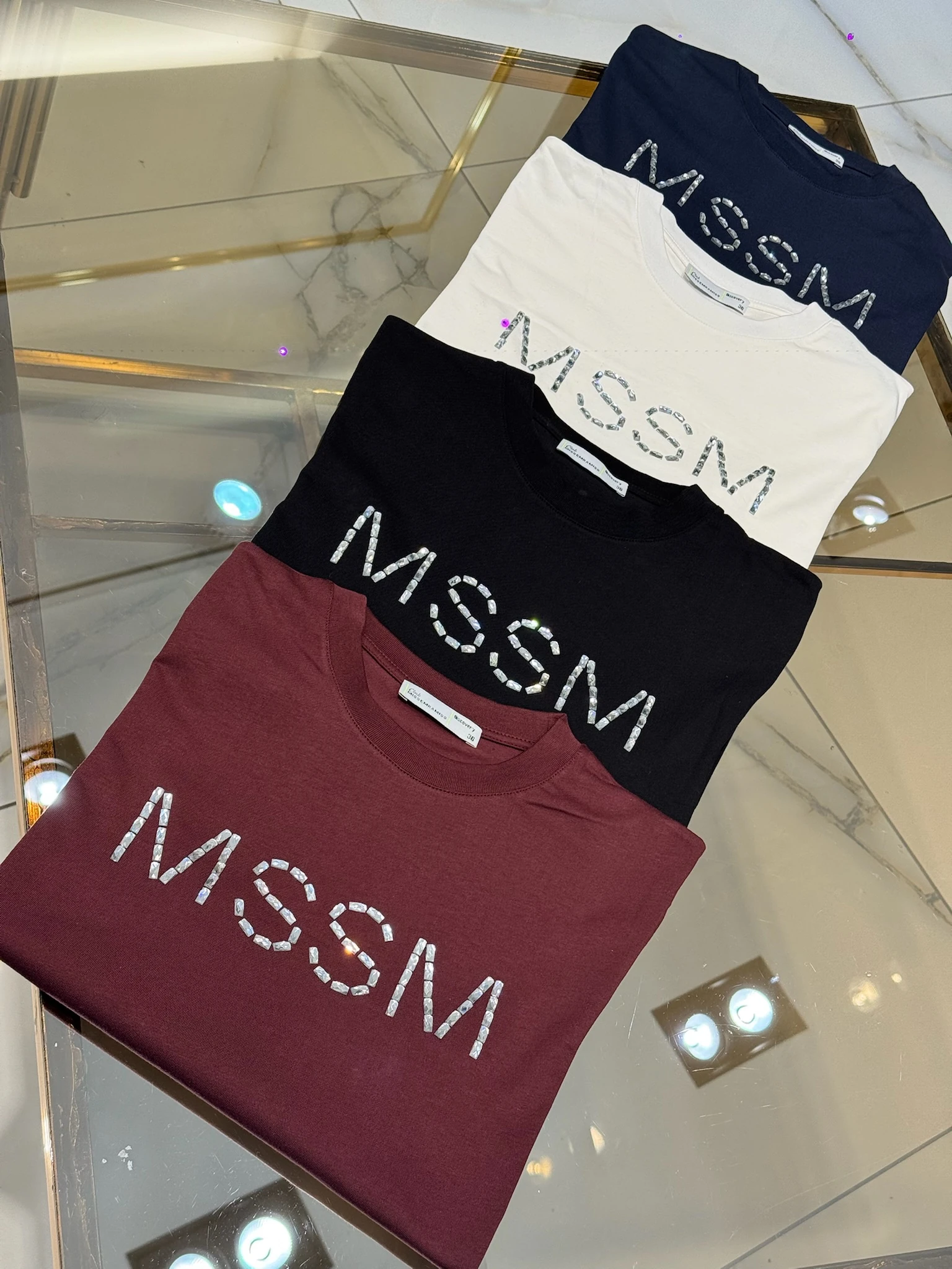 25KE15T4877 TAŞLI T-SHORT