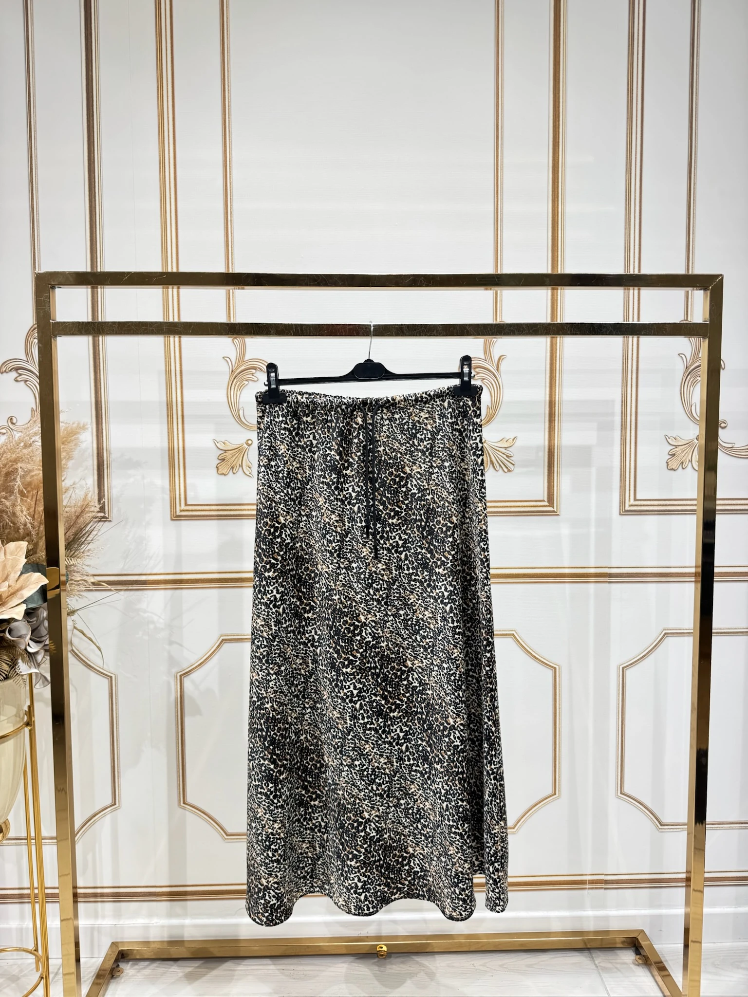 LEOPAR SATEN KİLOŞ ETEK